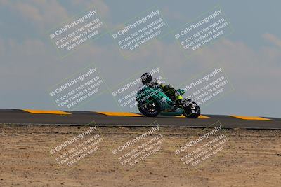 media/Sep-11-2022-SoCal Trackdays (Sun) [[81b7e951af]]/Turn 5 (1110am)/